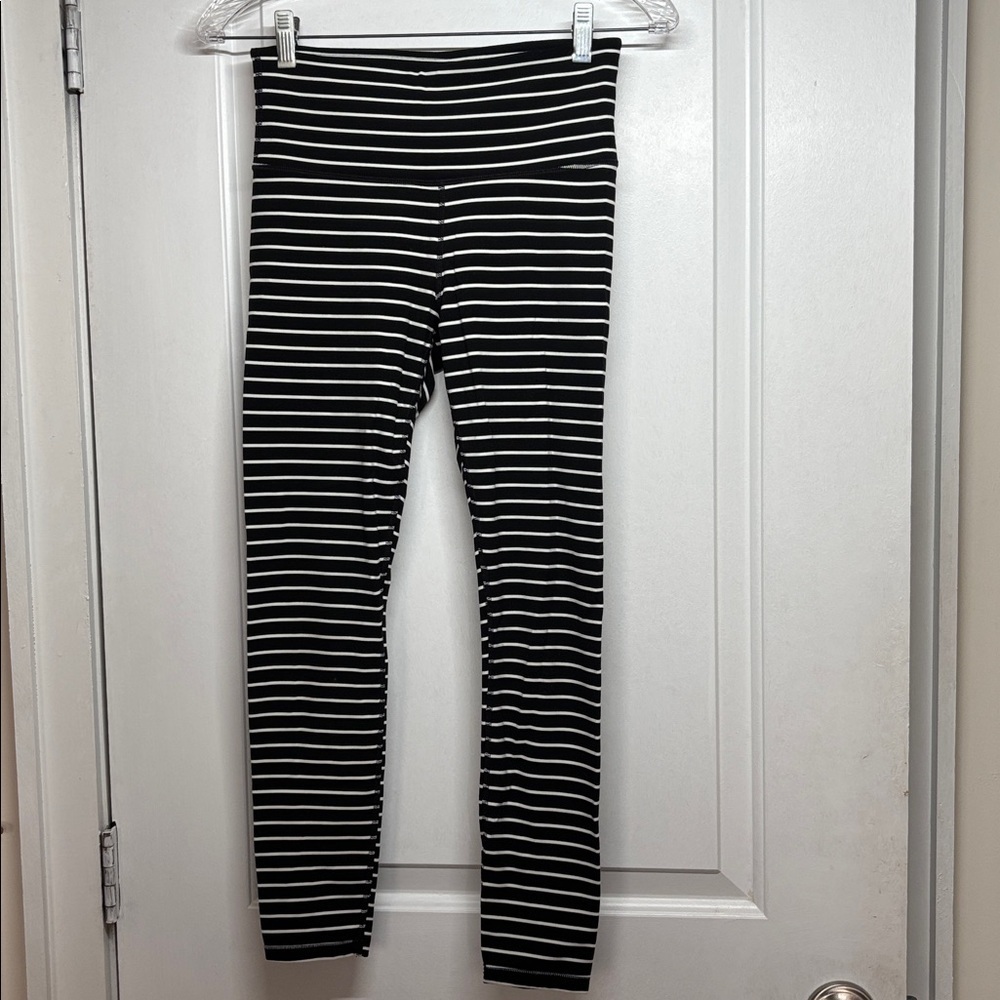 Athleta Elation Virasana Stripe 7/8 Tight - Picture 3 of 11